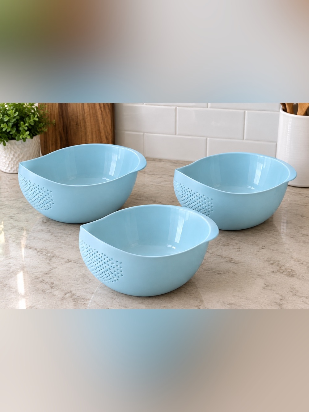 Set of 3 Blue Plastic Colander Strainer Bowls w/ Handles
